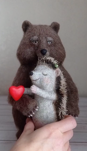 felted-heart-bear